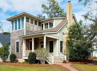 326 Cockle Ln, Beaufort, SC 29906