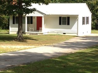 7712 Woodpecker Rd, Chesterfield, VA 23838