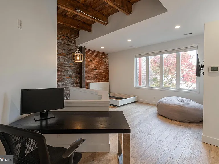 313 Fulton St — Photo 16