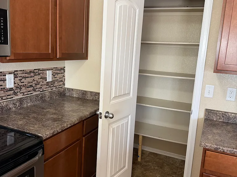 2321 Washo Cir — Photo 10