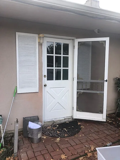 Studio, 300 sqft, $1,600 — Photo 2