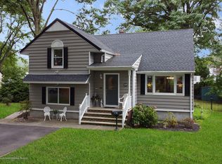 439 Abbott Rd, Paramus, NJ 07652