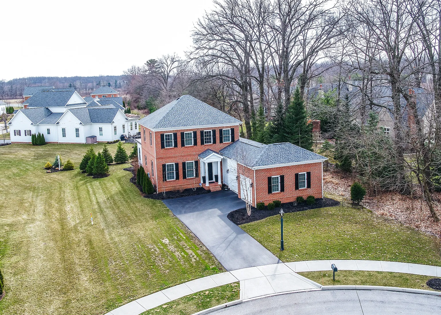 7800 Straits Ln photo 1