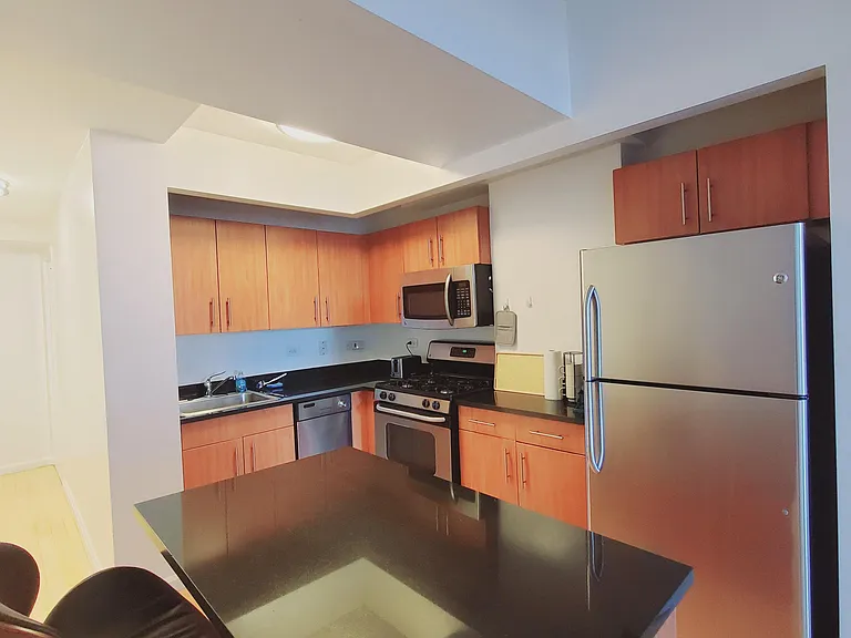20 West St #11E — Photo 6