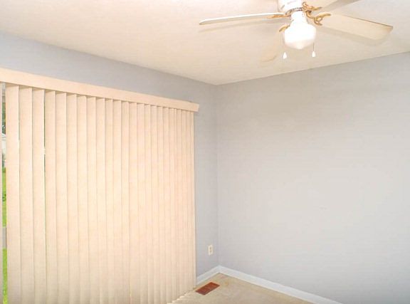 4th image of 608 11th St
