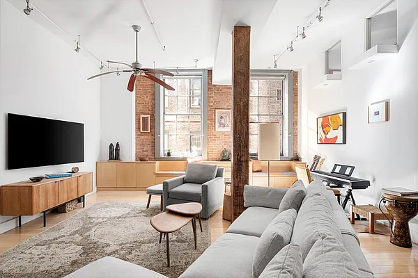 Sold by Compass | media 1