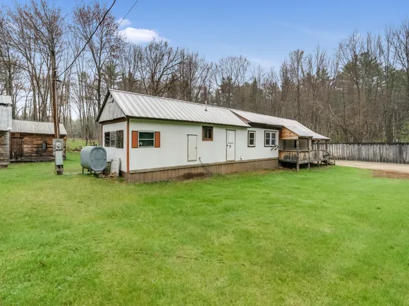 33 Plains Road, Hiram, ME 04041