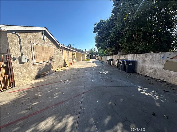 2nd image of 15602 Newhope St