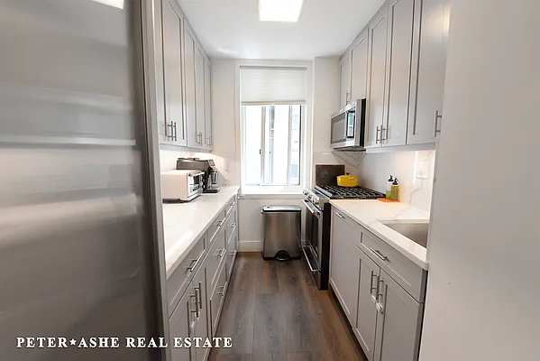 Rented by Peter Ashe | media 55