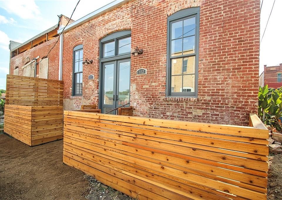 1st image of 109 S Avenue C Ste 103