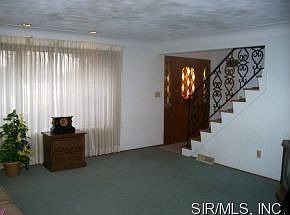1st image of 200 Sundown Dr