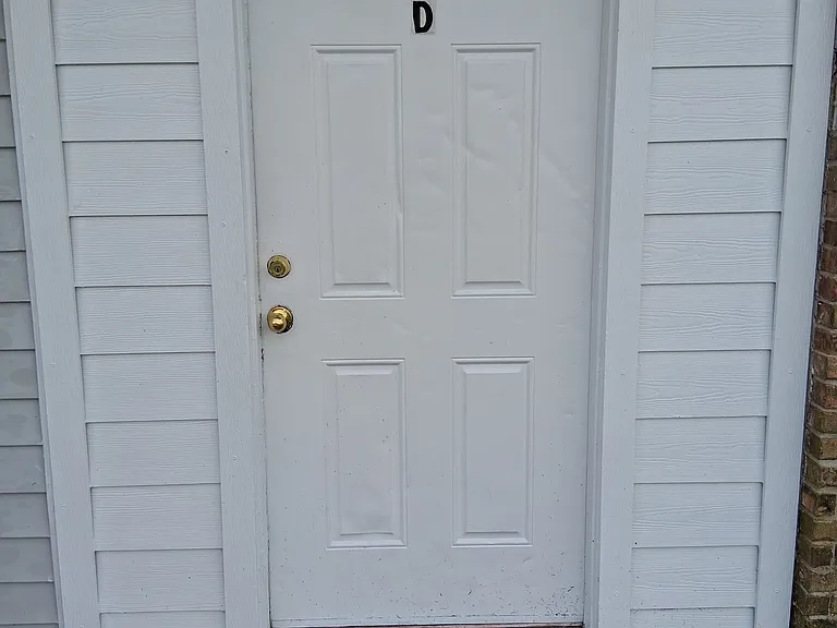116 Oak Ridge Ave #D — Photo 2