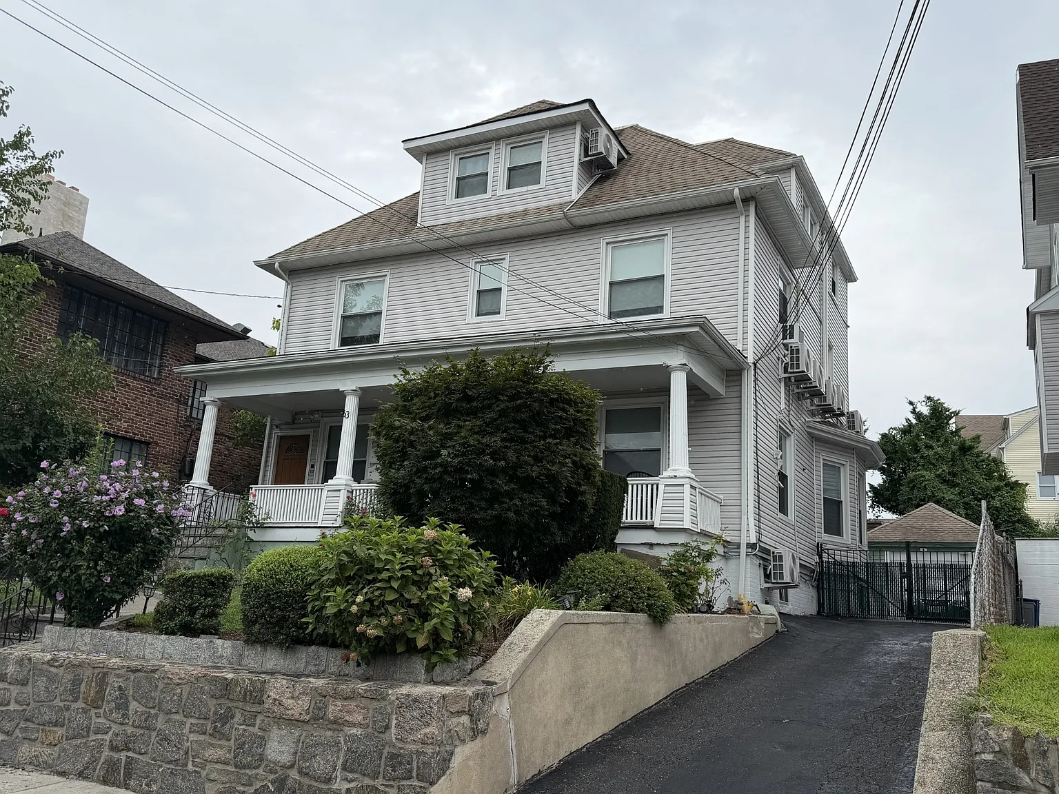 Fletcher Ave, Mount Vernon — Photo 1