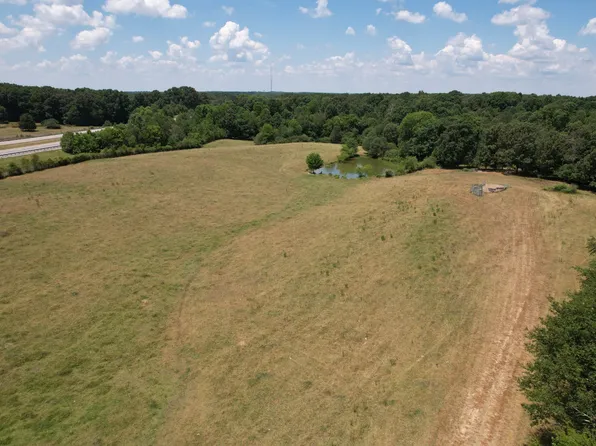 1389 Matthew Ave, Lawrenceburg, TN 38464