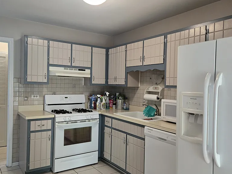 16218 Apple Ln #2 — Photo 3