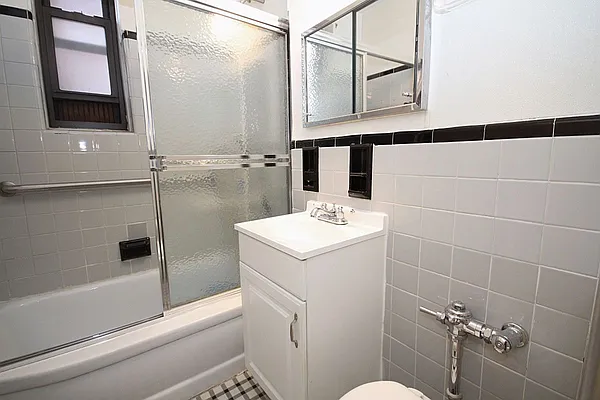Sold by Maximillion Realty, Inc. | media 12
