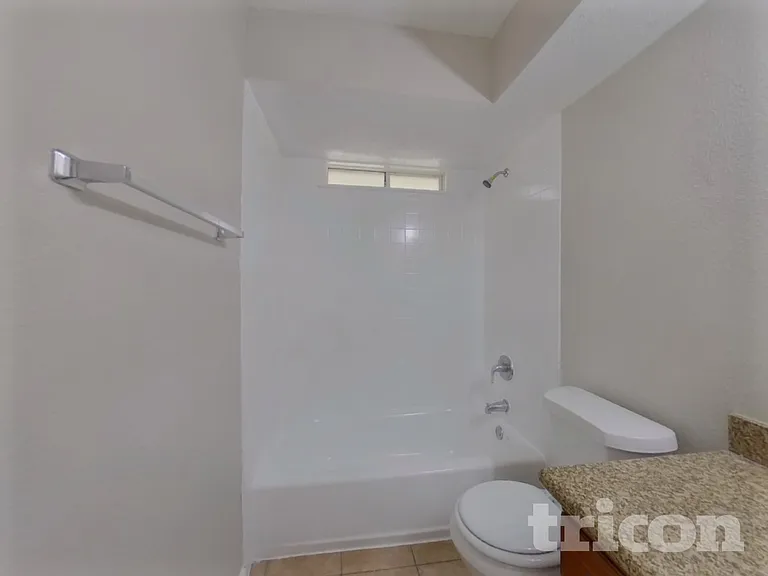 7902 Battlepine Dr — Photo 26