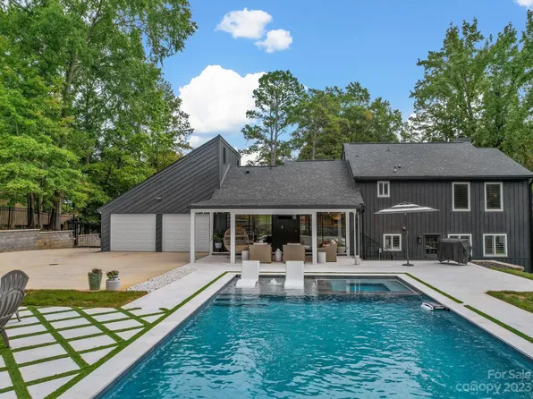 4516 Rounding Run Rd, Charlotte, NC 28277