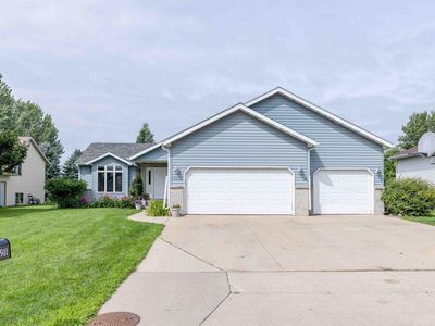 3911 7th St S, Moorhead, MN, 56560