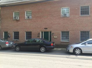 7 North St NE APT 1, Leesburg, VA 20176