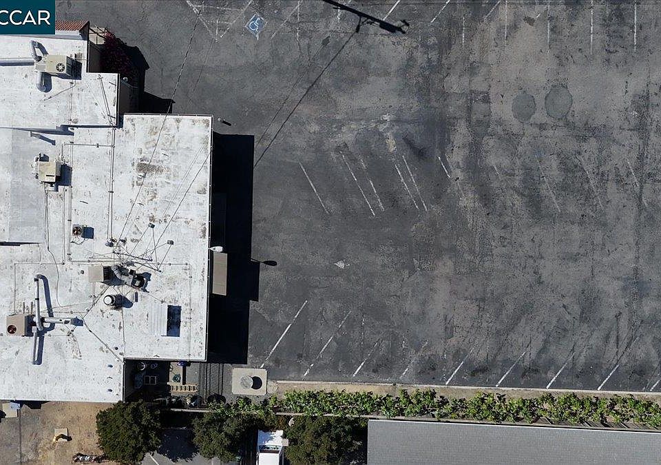 2nd image of 8500 Brentwood Blvd