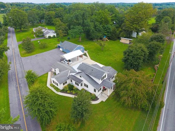 102 Bethel Rd, Spring City, PA 19475