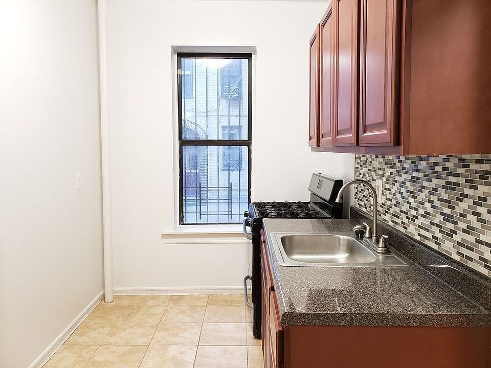 1st image of 2027 Pacific St APT 1A