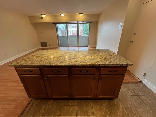 827 Highview St #6, Pittsburgh, PA 15206