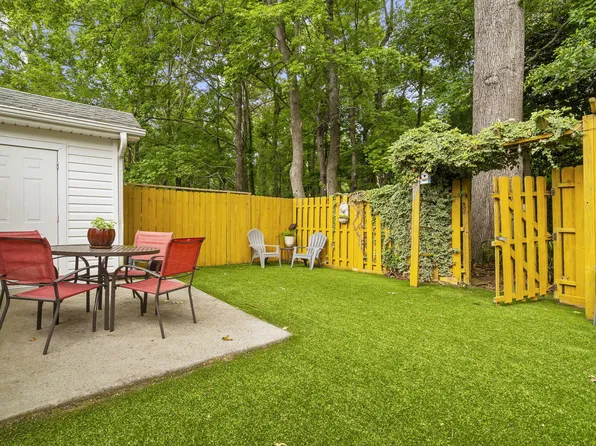 1363 Pinnacle Ln, Charleston, SC 29412
