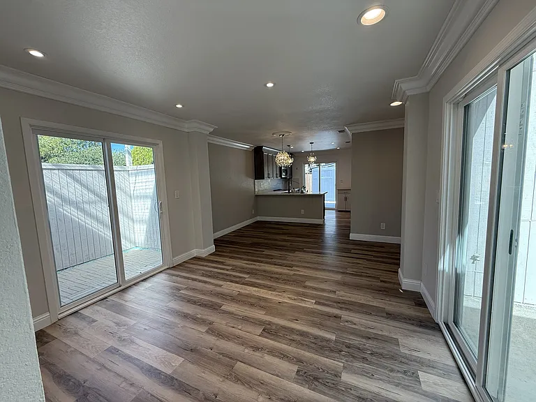 328 Flaming Oak Dr — Photo 15