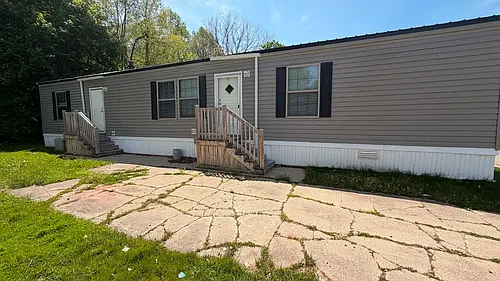 2088 E Empire Ave Photo 1