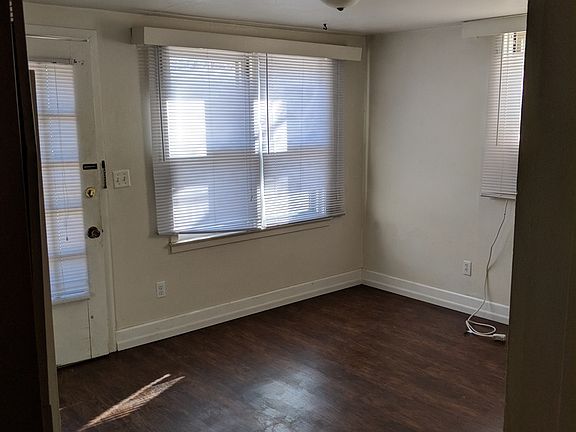 4th image of 1225 E Davenport St APT 3