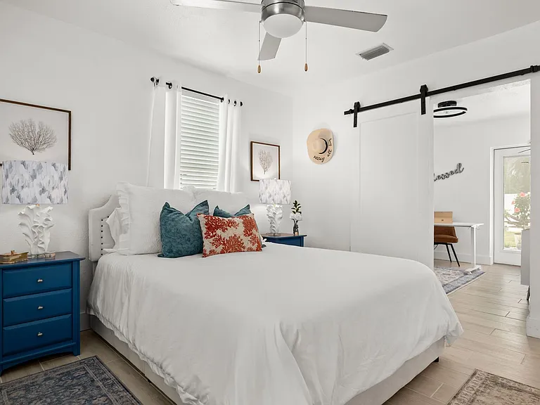 14032 N Bayshore Dr — Photo 12