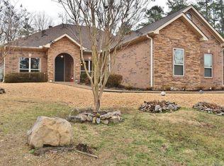 1 Rollo Ln, Hot Springs Village, AR 71909