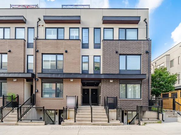 146 William Duncan Rd #12, Toronto, ON M3K 0C1