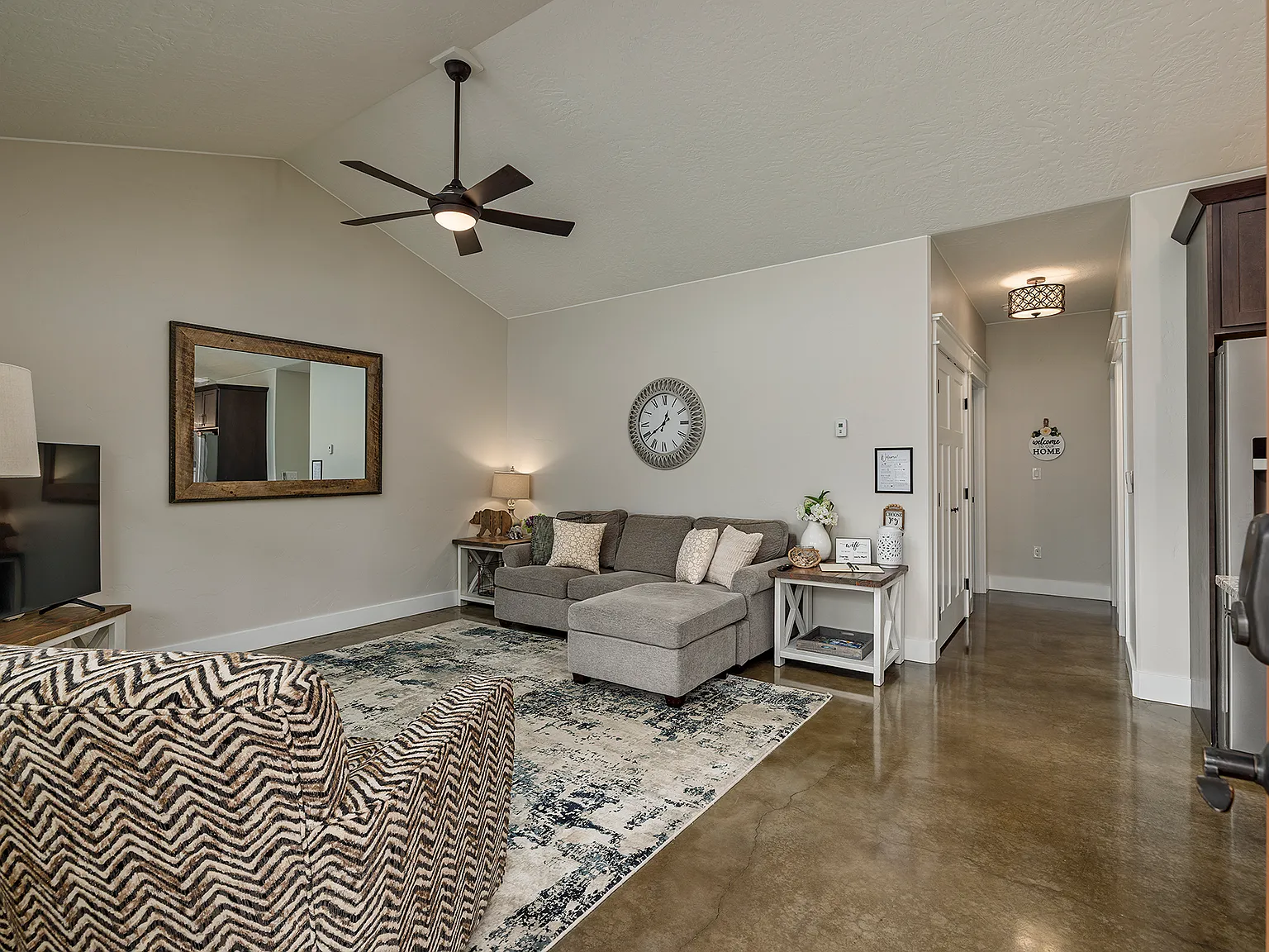 2 bed, $2,795 — Photo 2