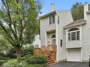 18 Noelle Ct, Lincoln Park, NJ 07035