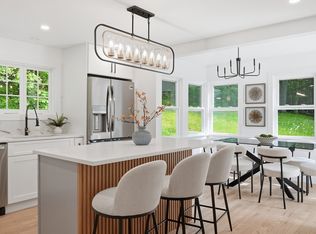 315 Lake Dr, South Hamilton, MA 01982