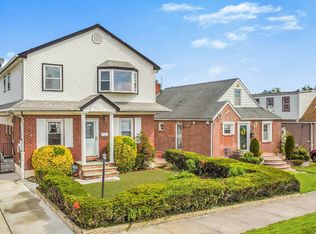 9 Marie Ct, Elmont, NY 11003