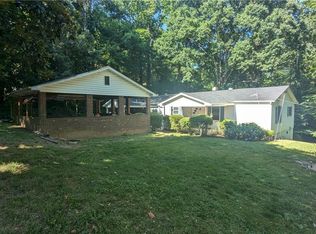 3825 Old Hollow Rd, Kernersville, NC 27284
