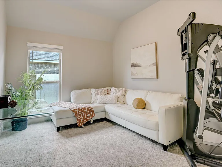 9811 Faulkner Trl — Photo 22