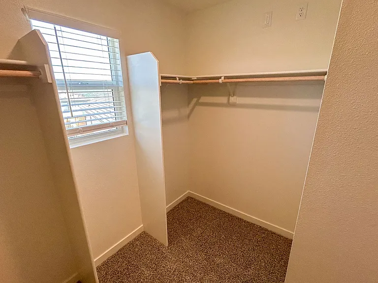 809 Congaree Ln — Photo 17