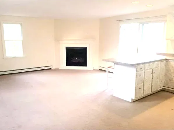 (undisclosed Address), East Falmouth, MA 02536