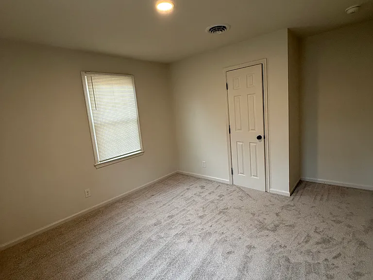 15705 Gary Ave — Photo 24