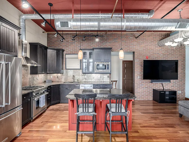 210 W Magnolia St #360 — Photo 17