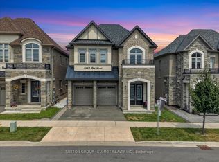 3469 Post Rd, Oakville, ON L6H 0Y9