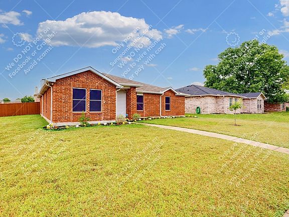 3rd image of 1422 Scottsdale Dr