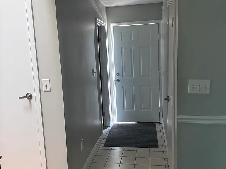 190 Tomlinson Ave #3 — Photo 2