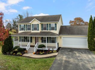 305 Walkers Bend Rd, Gray, TN 37615