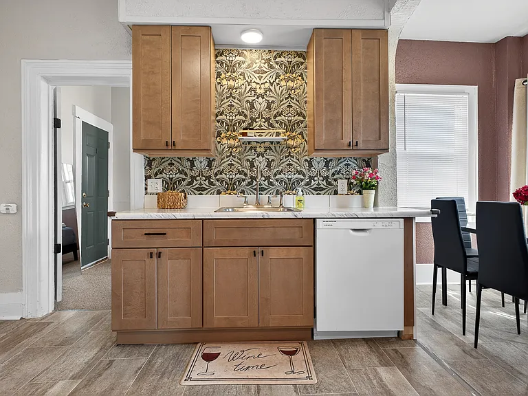 700 Broadway Ave NW #1 — Photo 21
